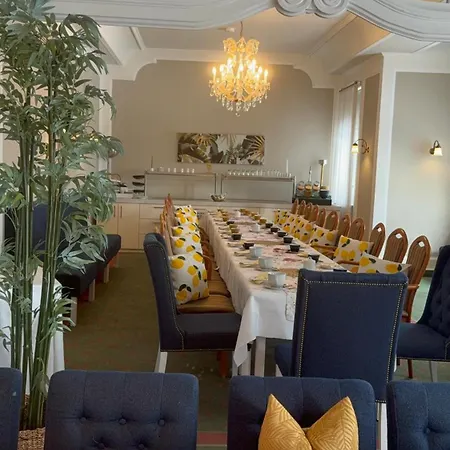 & Restaurant Bellevue 3*