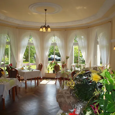 & Restaurant Bellevue