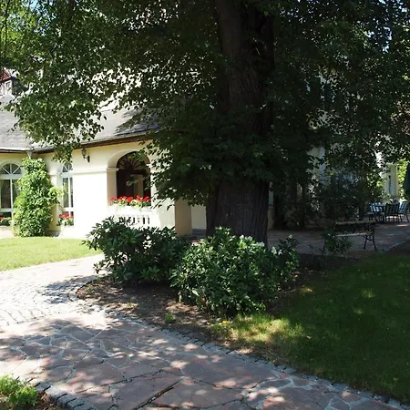 Hotel&restaurant Bellevue Hotel Schmölln