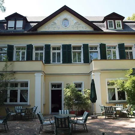 & Restaurant Bellevue Hotel 3*