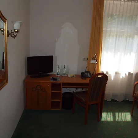 & Restaurant Bellevue 3*