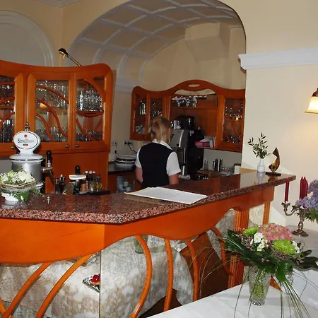 & Restaurant Bellevue Hotel 3*