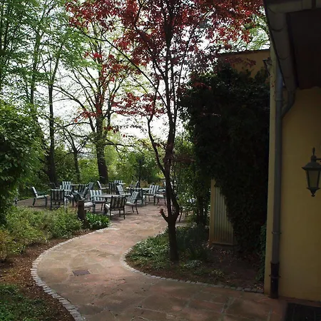 Отель & Restaurant Bellevue Schmolln (Altenburger)