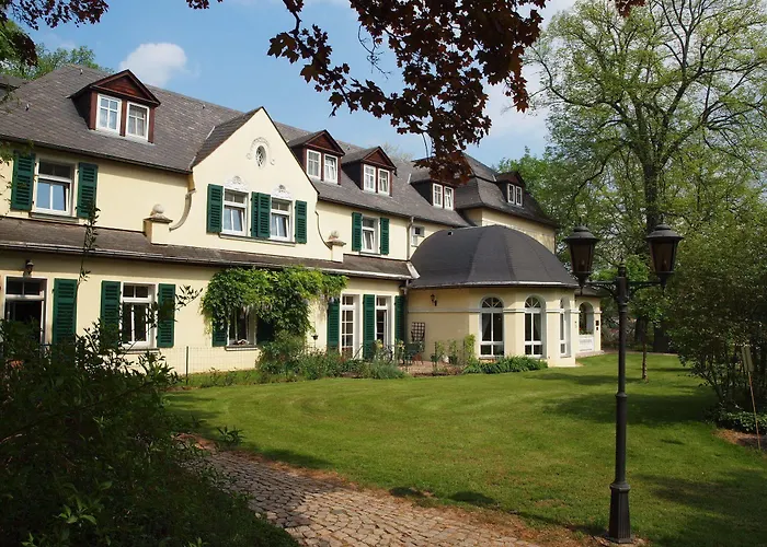 & Restaurant Bellevue Otel Schmölln