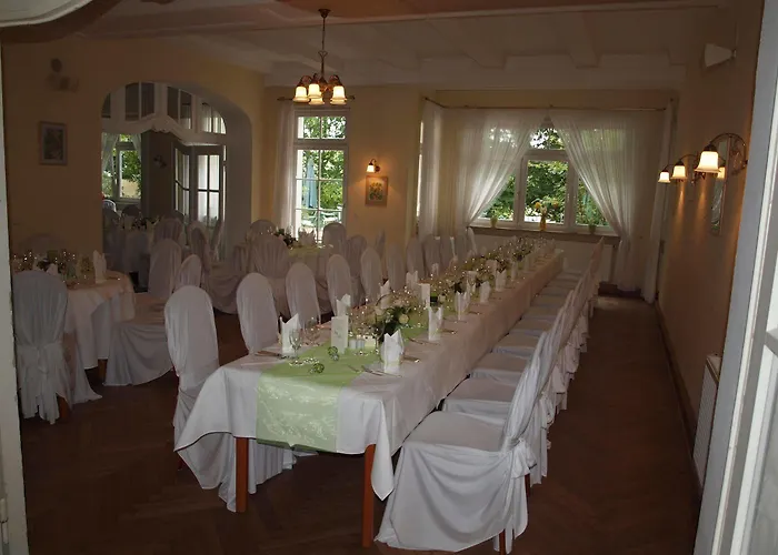 & Restaurant Bellevue Otel 3*