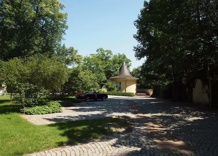 & Restaurant Bellevue Otel Schmölln